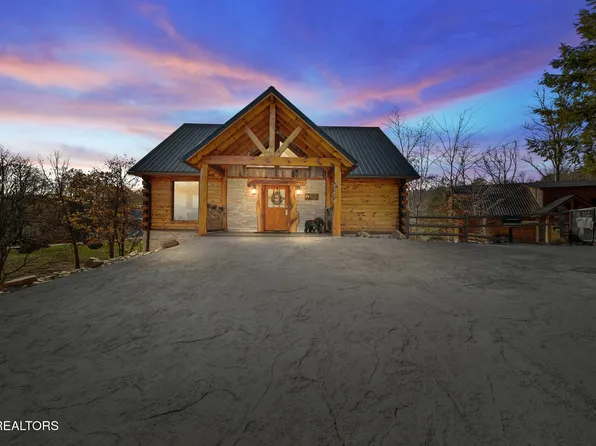 2307 Wild Heron Way, Sevierville, TN 37862