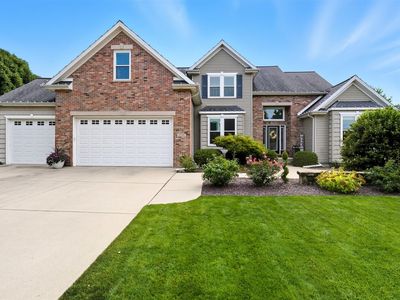 3709 Rave Rd, Bloomington, IL, 61704