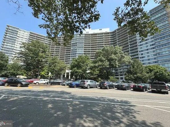 2401 Pennsylvania Ave APT 18B26, Philadelphia, PA 19130