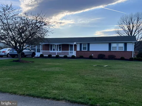 5531 Oakwood Dr, Mercersburg, PA 17236