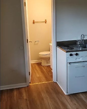 3rd image of 712 Alleghany St #1