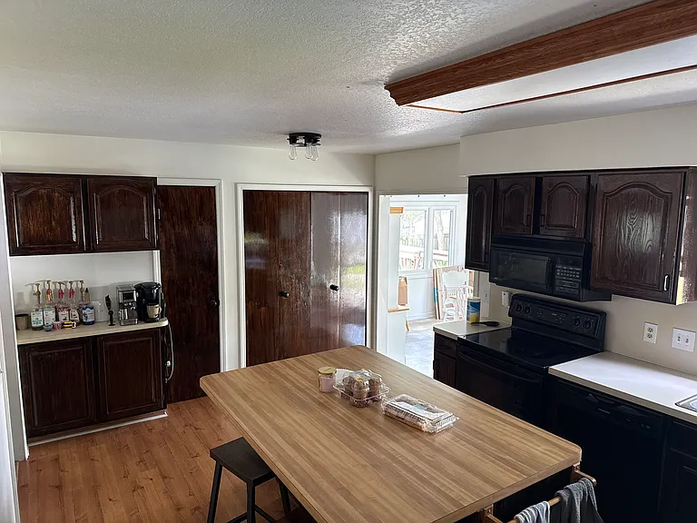 7111 Taylor Ave — Photo 4