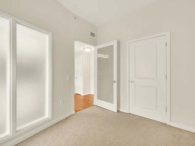 475 K St NW #1123 — Photo 16