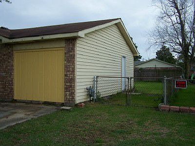 2nd image of 1041 Beechwood Dr
