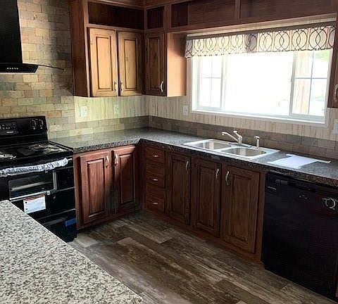 5th image of 7568 Breeze Dr