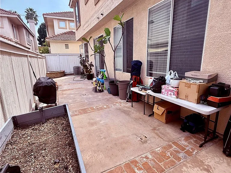 8184 Constantine Dr — Photo 7