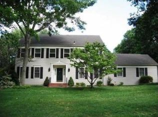 18 Berry Ln, Randolph, NJ 07869