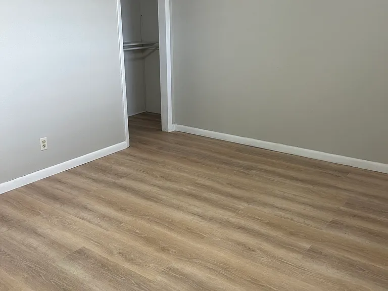 Bedroom #1-with small walk in closet