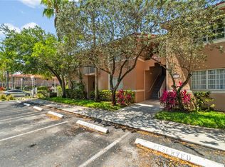 3211 Sabal Palm Mnr APT 202, Hollywood, FL 33024