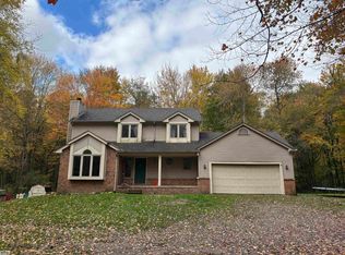 5473 Quain Rd, Emmett, MI 48022