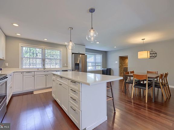 3rd image of 177 Lehman Dr