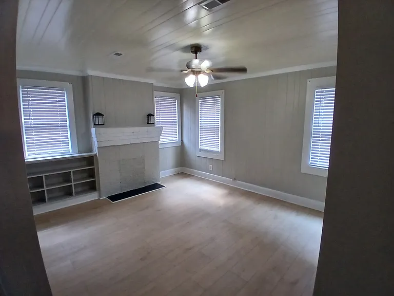 15 Morgan Ave — Photo 14