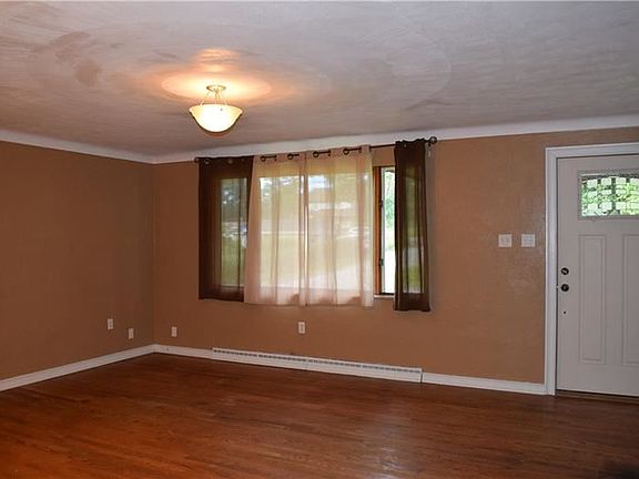 4th image of 1150 2nd St