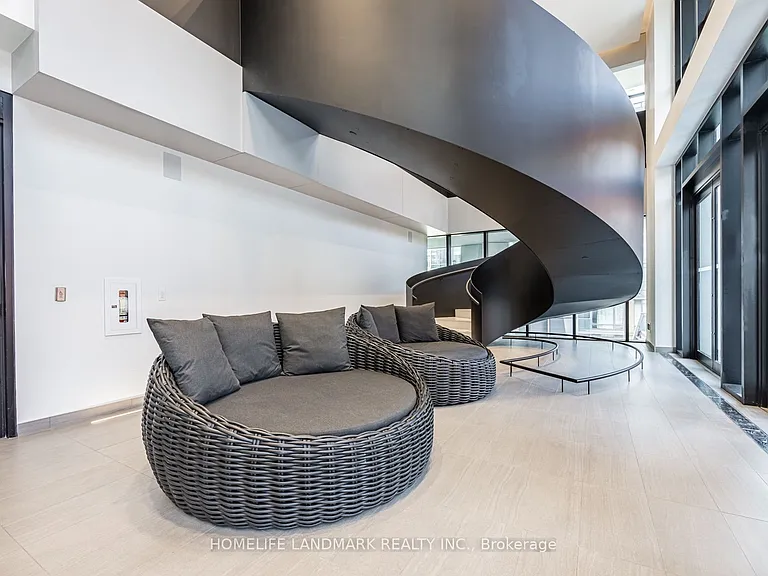 1 Yorkville Ave #2409 — Photo 24