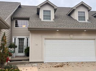 905 Willow Cir, Dakota Dunes, SD 57049