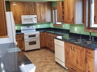 950 S Hampton St, Fairmont, MN 56031