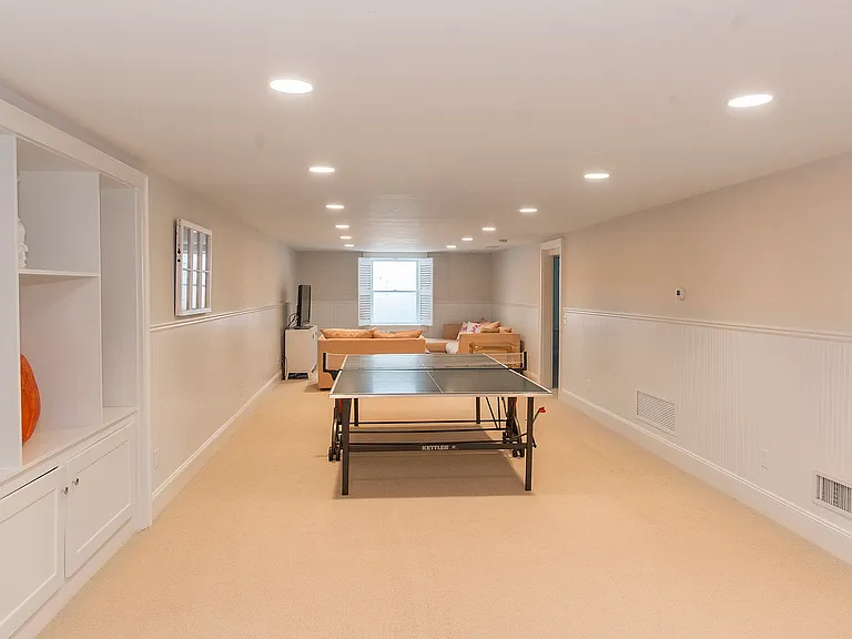 60 Anns Ln — Photo 9
