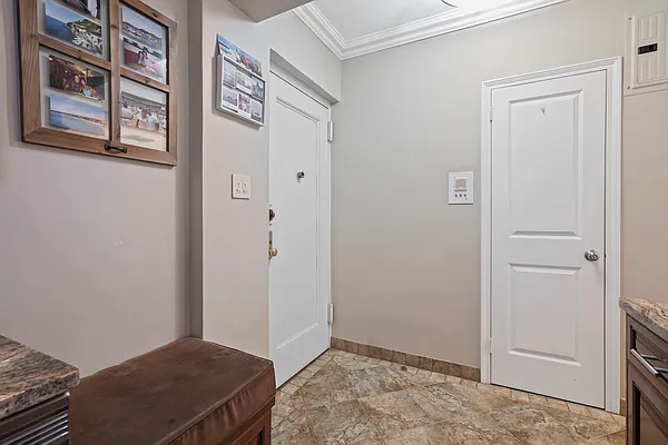 Sold by Remax City Square | media 14