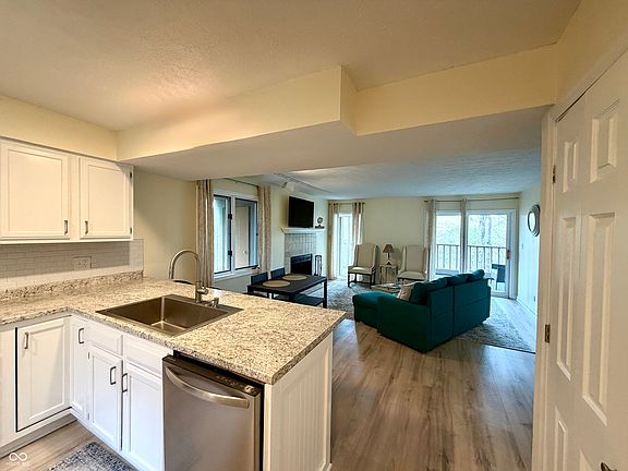 5th image of 9572 S Lake Ridge Dr #171