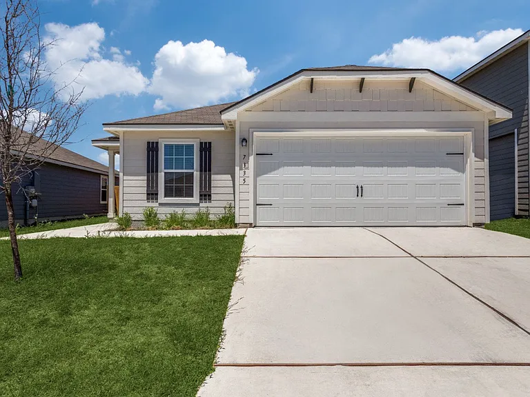 7335 Aaron Jordan Dr — Photo 1