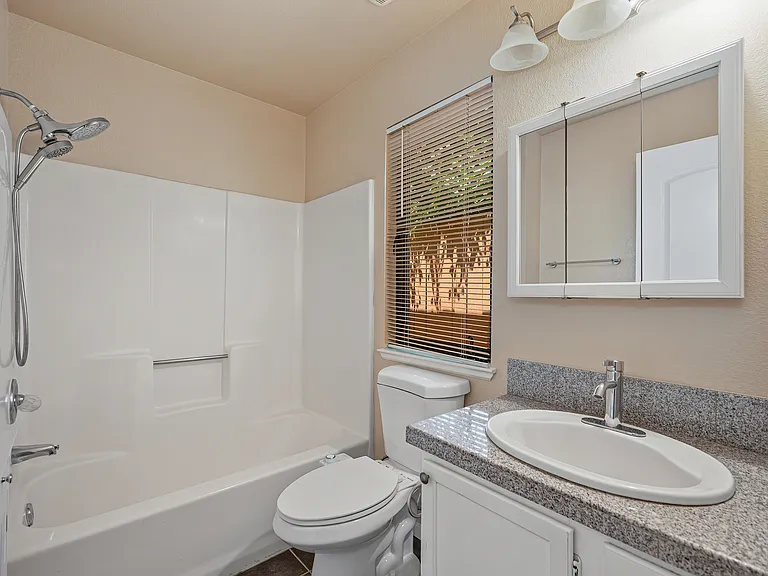 720 Donovan Ct — Photo 26