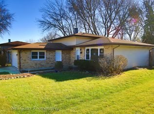 741 Evergreen Ln, Bartlett, IL