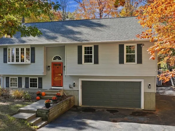 7 Navajo St, Hubbardston, MA 01452