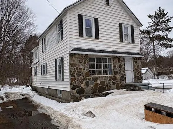 786 County Rt 24, Corinth, NY 12822