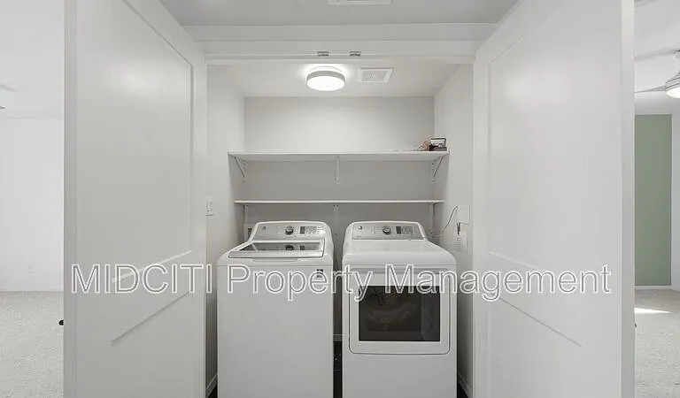 1198 Green Hill Dr — Photo 14