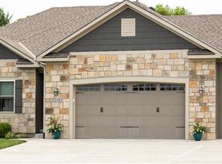 22908 E 41st Ter, Blue Springs, MO 64015