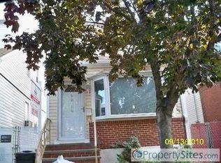 9016 Silver Rd, Ozone Park, NY 11417