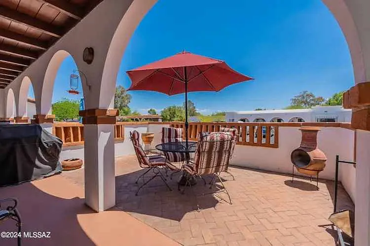 402 S Paseo Pena #C — Photo 2