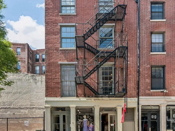 112 N 3rd St, Philadelphia, PA 19106