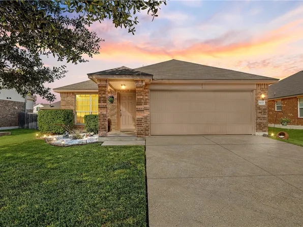 6633 Burling St, Woodway, TX 76712