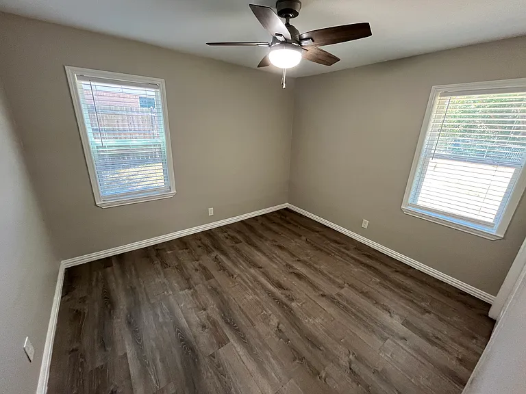 1809 Sycamore Dr — Photo 14