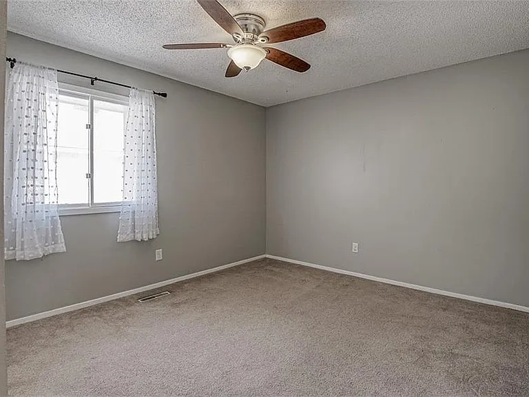 10923 Gillette St — Photo 11