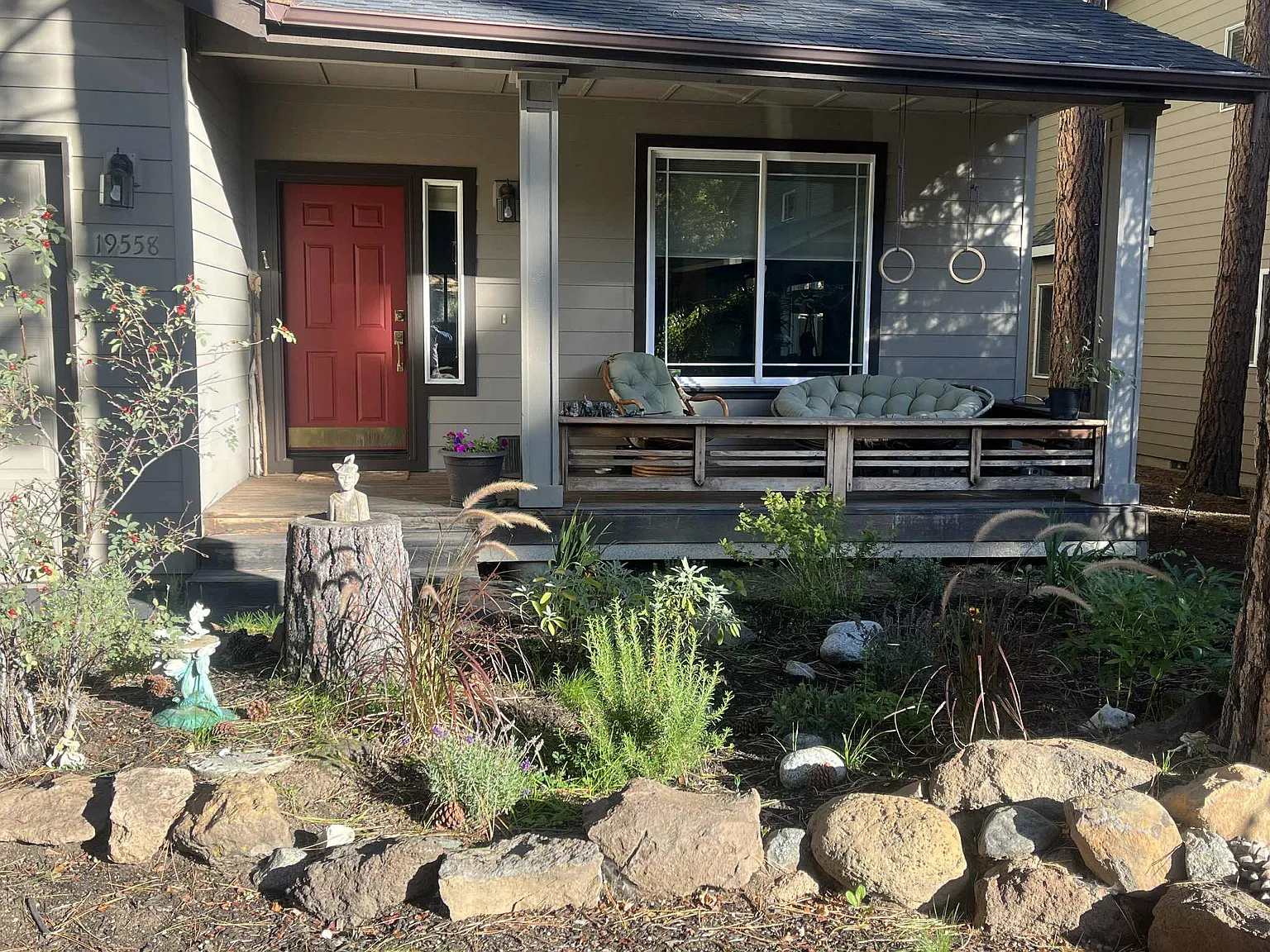 3 bed, 2.5 bath, 2366 sqft, $4,250 — Photo 2