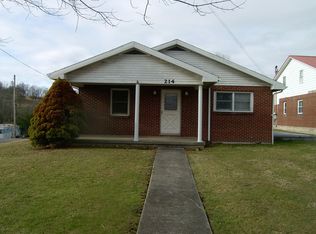 214 S Main St, Masontown, WV 26542