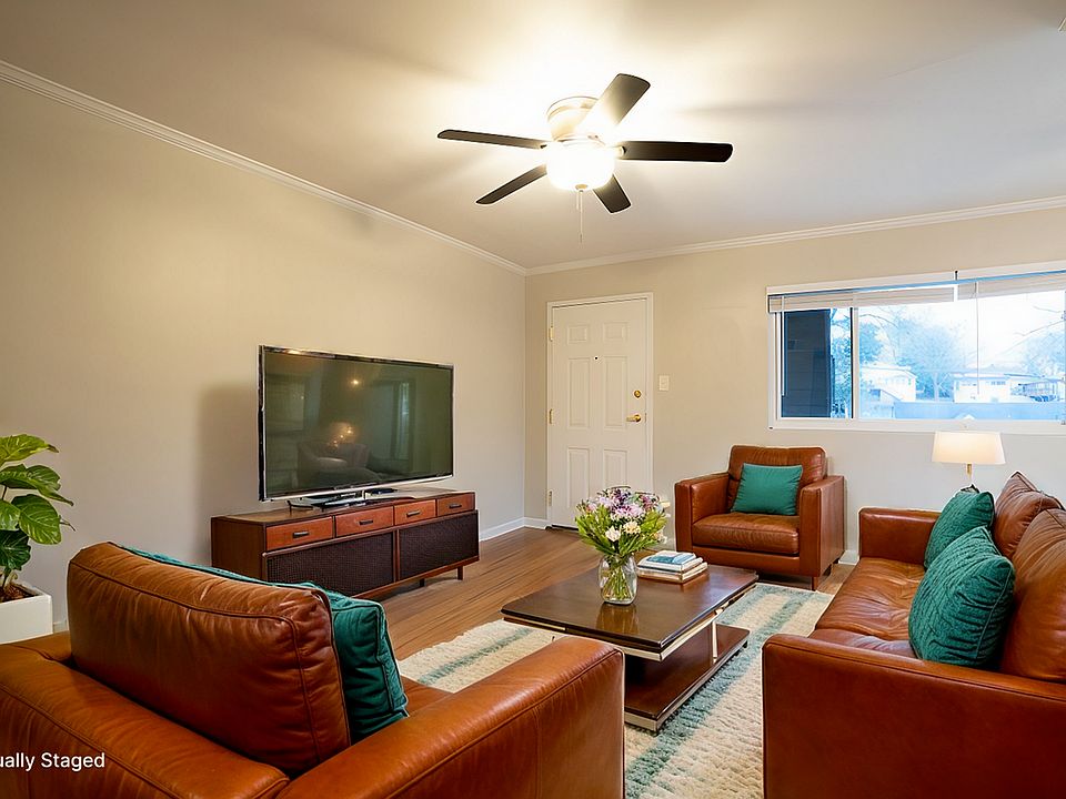LivingRoomStaged2