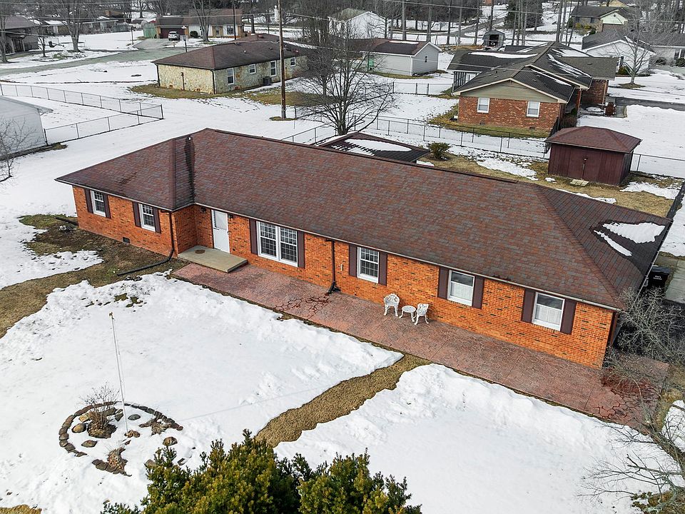1st image of 215 E Colony Acres Dr