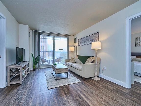 3rd image of 10 Museum Way APT 525