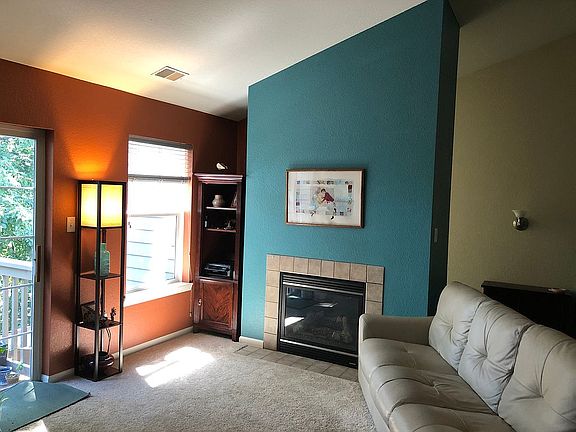 Living room. Gas Fireplace.