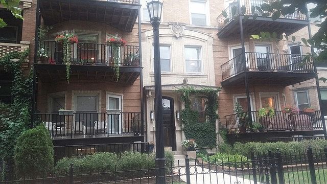 2nd image of 4635 N Malden St #1-N