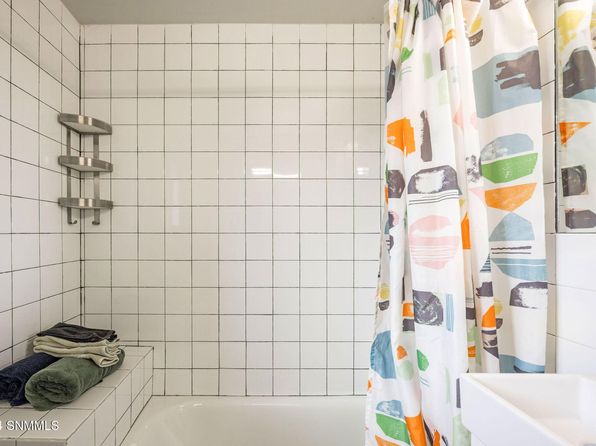 las-cruces-new-mexico-442828789 picture