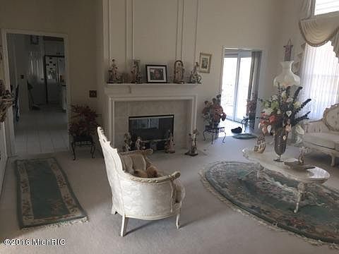 3rd image of 7374 Kings Crossing Ct SE