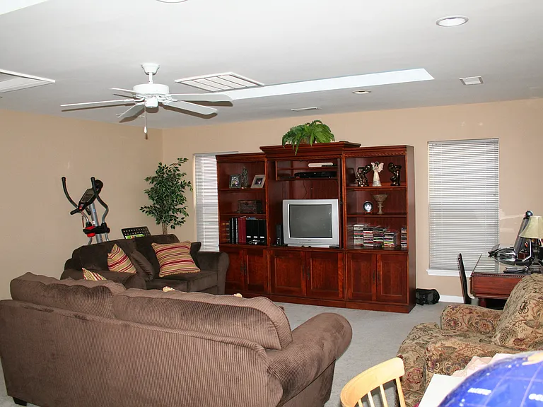 9135 Stonegarden Dr — Photo 68