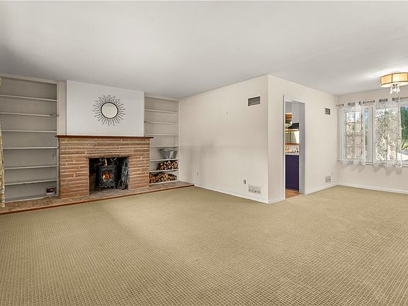 5th image of 2109 SW Walnut St