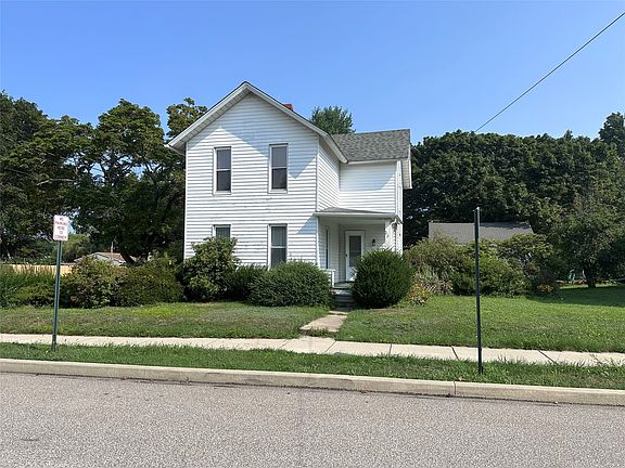 2nd image of 20 Lincoln St