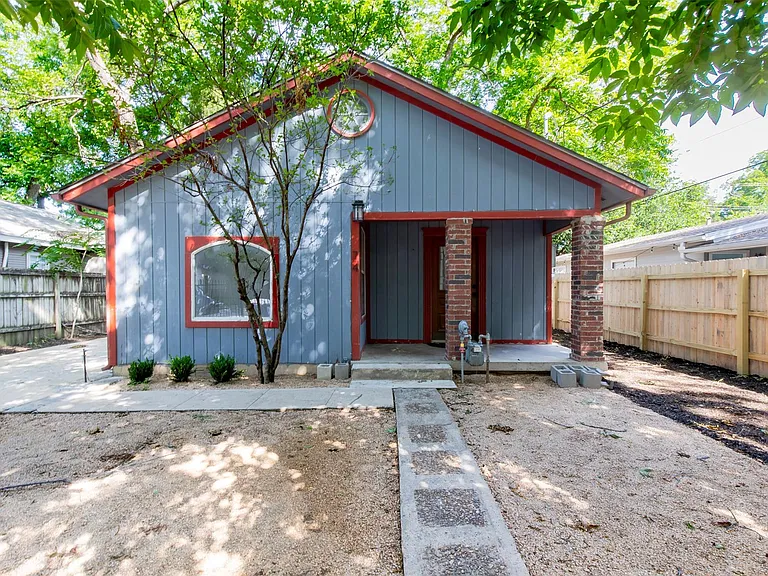 74 Julius St — Photo 1