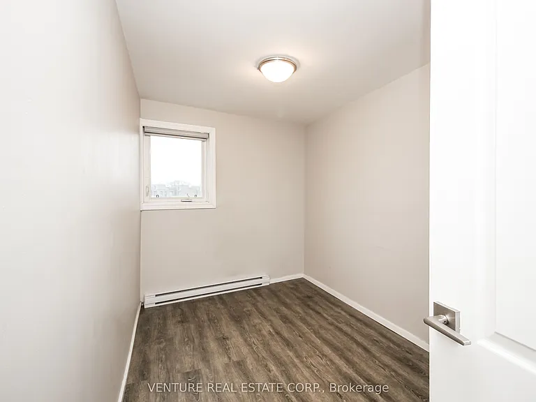 4227 Dundas St W #1 — Photo 16